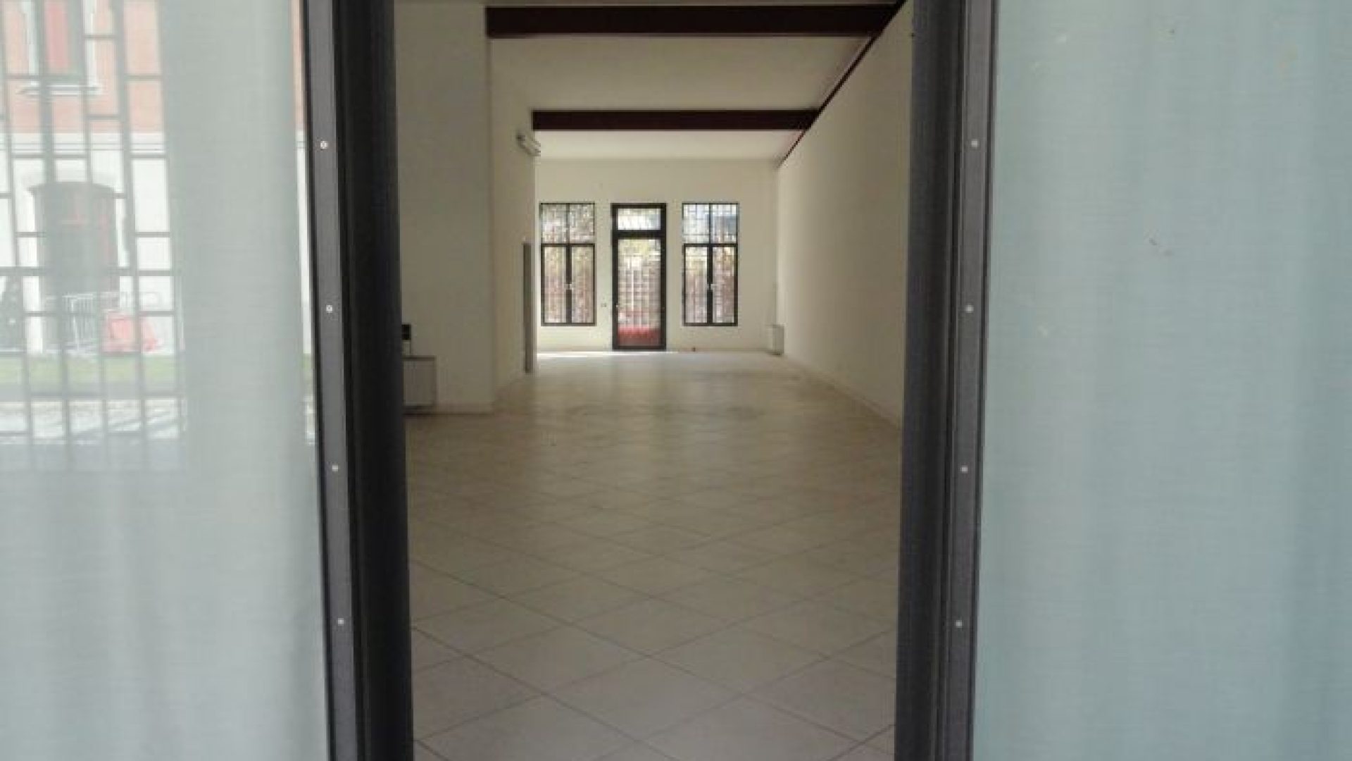 affitto-negozio-feltre-parcheggi (2)