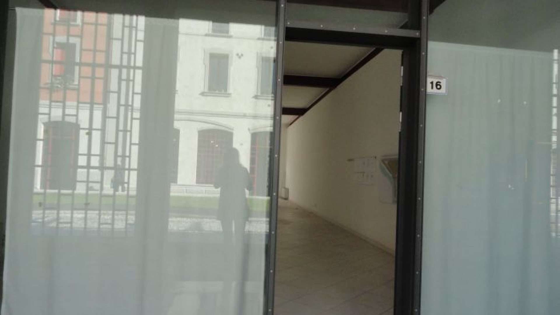 affitto-negozio-feltre-parcheggi (4)