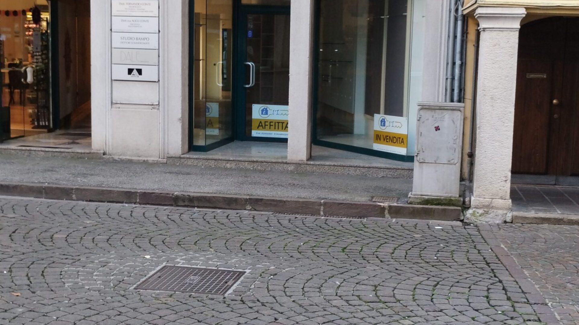 negozio-affitto-belluno (12)