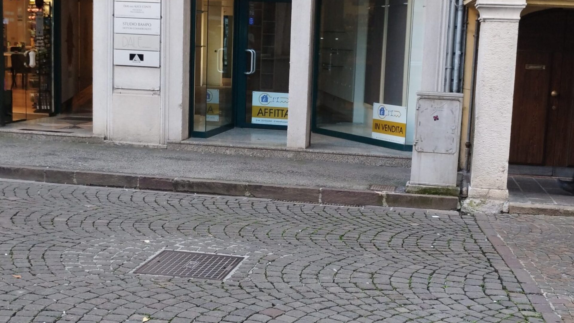 negozio-affitto-belluno (13)