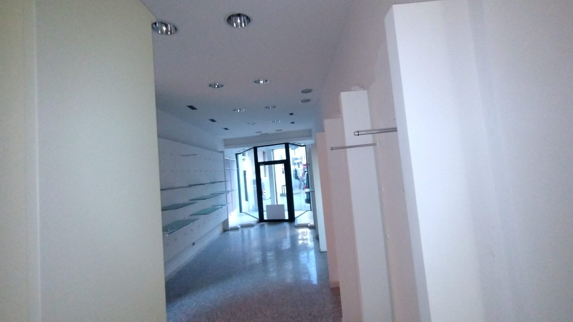 negozio-affitto-belluno (6)