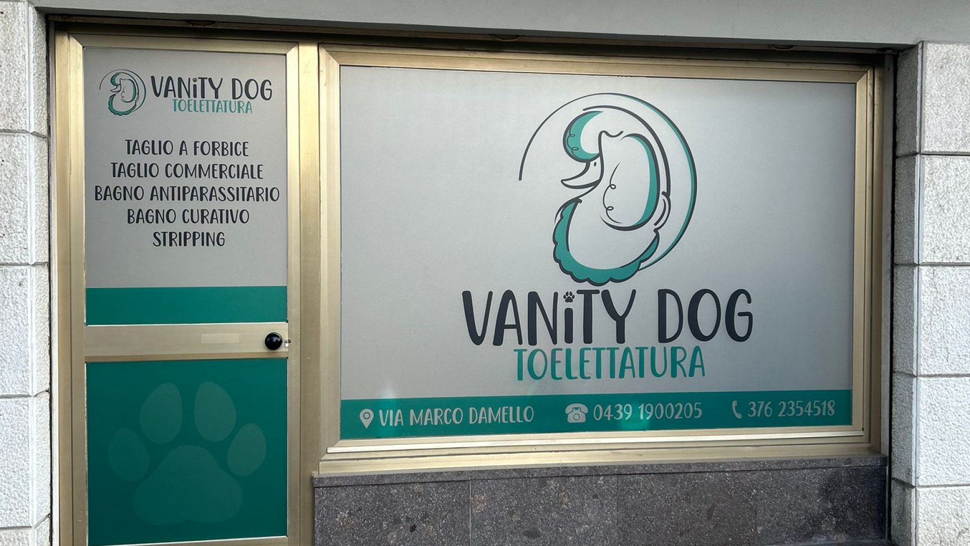 negozio centrale a feltre con due stanze (5)